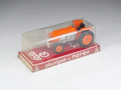 NOREV - CUBE PLASTIGAM - 317 / 117 - Tracteur Renault 86 R86 - Orange - En boite - Photo 1/4