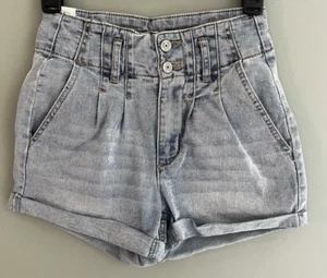 Almost Famous Trouser Jean Shorts, Light Wash, Size 1 - Picture 1 of 8