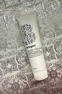 BRIOGEO SCALP REVIVAL CHARCOAL + COCONOS OIL SHAMPOO 1 FL.OZ./30 ML NEU VERSIEGELT - Bild 1 von 2