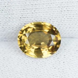 2.21 ct TOP LUSTROUS - HONEY YELLOW NATURAL YELLOW ZIRCON - See Vdo 4298 DL - Picture 1 of 2