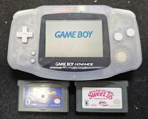 clear glaciar game boy advance sin protector de batería con dos juegos incluidos - Imagen 1 de 4