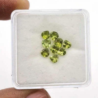 Natural Peridot Heart Cut Loose Gemstone Lot 9 Pcs 4 MM 2.1 CT - Image 1 of 3