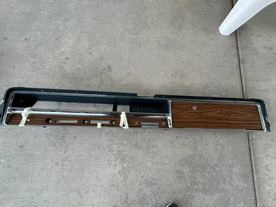 Pontiac Catalina 1967 1968, 2+2, GP, Bonneville panel de instrumentos bisel 9786221 Foto 1 de 4