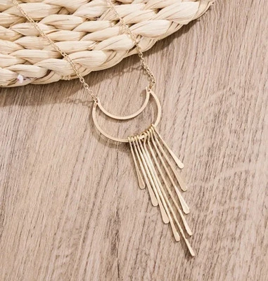 Boho Moon And Fringe项链  — 第 1/3 张图片