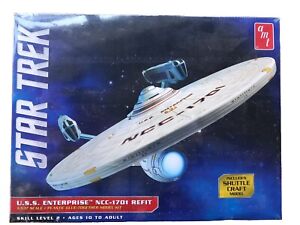 AMT 1080 Star Trek: USS Enterprise NCC-1701 Refit 1:537 Plastic Model Kit