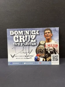 VINTAGE UFC DOMINICK CRUZ SIGNED AUTOGRAMMKARTE 5”x 7” MMA - Bild 1 von 5