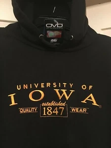 IOWA HAWKEYES SWEATSHIRT Stitched Black Hoodie Men's XL $15 OFF SALE NEW - Picture 1 of 3