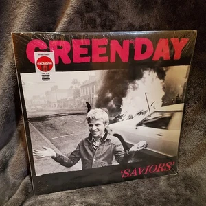 Green Day - Saviors Limited Edition Target Exclusive Clear Vinyl LP (New/Sealed) - Foto 1 di 5