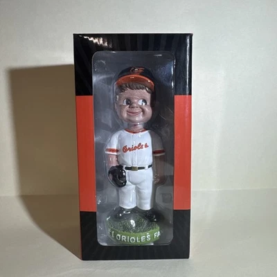 Baltimore Orioles Vintage Girl Bobblehead - #1 Orioles Fan - 2016 SGA - NUEVO EN CAJA Foto 1 de 4