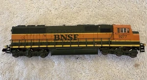 Atlas 49258 N Scale BNSF SD-60M Diesel Locomotive #9277 - Picture 1 of 4