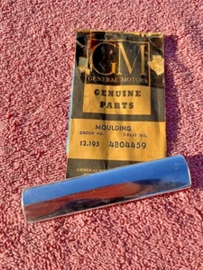 1960 Chevrolet Parkwood Kingswood Wagon NOS Rear Tailgate Lower Panel Molding - Picture 1 of 7