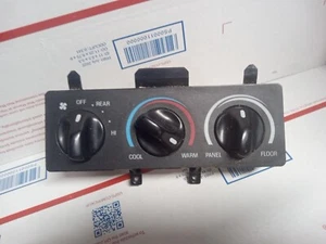 99-02 Navigator XL1H-19E764-AA Climate Control Panel Temperature Unit A/C Heater - Bild 1 von 4