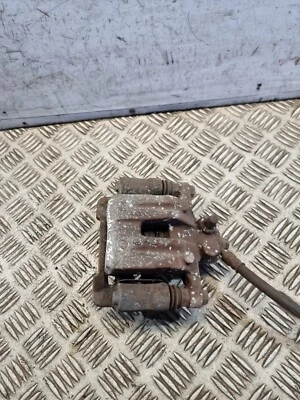 HYUNDAI IX35 PINZA DE FRENO TRASERA IZQUIERDA 1,7 L DSL HOMBRE SUV estado 2013 pinza de freno Foto 1 de 4