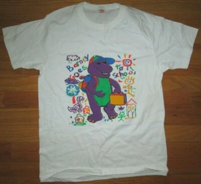 Camiseta HANES TAG De Colección Años 90 BARNEY Goes to School The Dinosaur & Friends Yth L NUEVA Foto 1 de 4