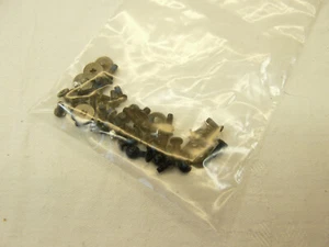 Tornillos de un Toshiba Satellite T130-10G - Imagen 1 de 1