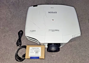 EPSON Pro G7400U WUXGA 3LCD Projector-NEW BULB! - Picture 1 of 7