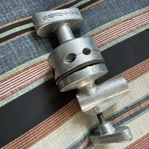 Matthews C-Stand 2.5" Gobo Head Grip Knuckles - Picture 1 of 4