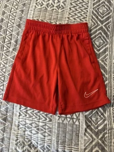 Boys Nike Shorts Size 7 Red - Picture 1 of 3