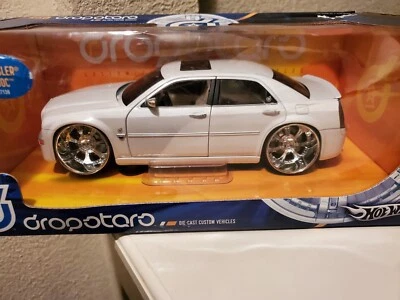 Hot Wheels Droptaro/Dropstars Chrysler 300C  G7139 White 1:18 Scale **NIB ** - Image 1 of 4
