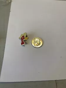 Vintage Pioneer Gambling Hall Pin Las Vegas Nevada - Picture 1 of 3