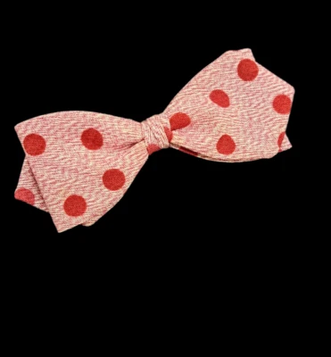 Pajarita rosa con clip vintage de los años 40/50 con puntos rojos de Beau Brummel a presión Foto 1 de 2