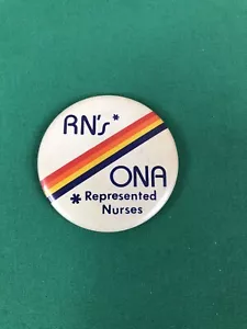 Pin de botón vintage RN's ONA representado estilo enfermeras con arco iris - Imagen 1 de 7
