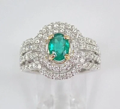 2 克拉实验室创建的绿色翡翠双光环订婚戒指 14K 镀白金 — 第 1/4 张图片