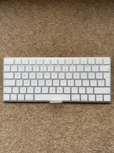 Apple Magic Keyboard 2 (A1644) British English QWERTY Layout - No Charging Cable - Picture 1 of 4