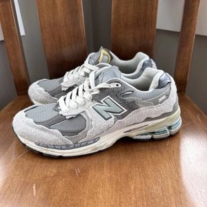 Paquete de protección New Balance 2002R - Rain Cloud talla 8,5 para hombre - Imagen 1 de 5
