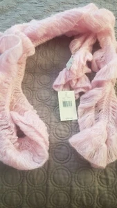 NWT Lord & Taylor Cashmere Scalloped Pink Scarf - Picture 1 of 5