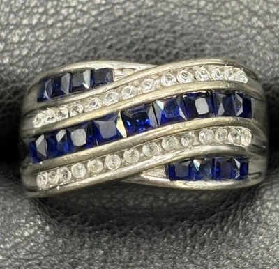 Б/у в отличном состоянии серебро синий кубический цирконий 3 ряда кольцо размер 6,75 X8 - Изображение 1 из 4