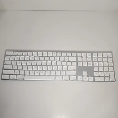 OEM Genuine Apple Magic Keyboard A1843 Wireless Bluetooth Numeric Keypad for Mac - Image 1 of 4