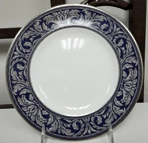 Royal Doulton Bone China BYRON Salad Plate Never Used BRAND NEW - Picture 1 of 3