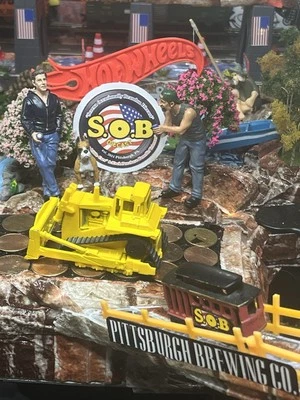 Hot Wheels 1979 Bulldozer Yellow Diecast USED EX Condition - Image 1 of 4