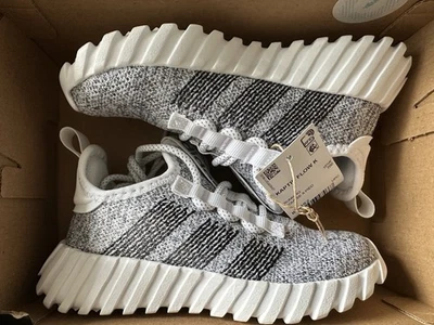 Adidas Kaptir Flow Shoes Kids Size 11k | White Gray | ID1452 - Image 1 of 4