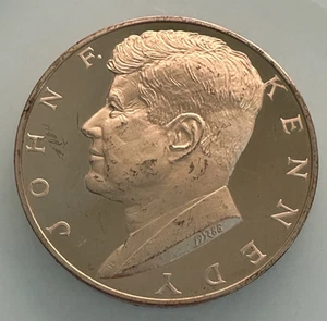 J F KENNEDY PRESIDENTIAL INAUGURATION 25TH ANNIVERSARY 2.75" BRONZE MEDAL H444 - Picture 1 of 11