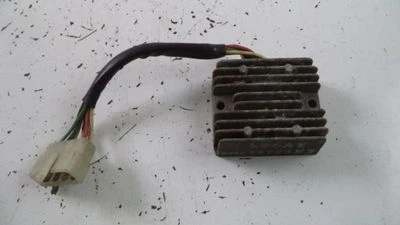 Yamaha XJ750R Seca/82 XJ750/XJ 750 1982 regulador/rectificador Foto 1 de 4