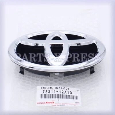 GENUINE OEM TOYOTA YARIS 2012-2018 FRONT RADIATOR GRILLE BLACK EMBLEM 7531112A10 - Image 1 of 4