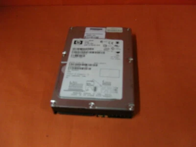 HP 365560-001 364326-001 8D300L0 300GB 10K RPM Wide Ultra320 68-Pin SCSI 3.5" HD - Image 1 of 2