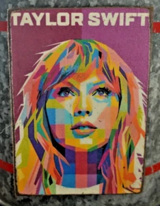 TAYLOR SWIFT *Magnete fotografico in legno fatto a mano - Foto 1 di 1