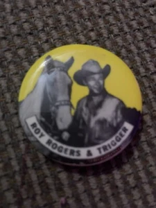 Roy Rogers And Trigger Pin Back Button -yellow 1 3/4” - Picture 1 of 3