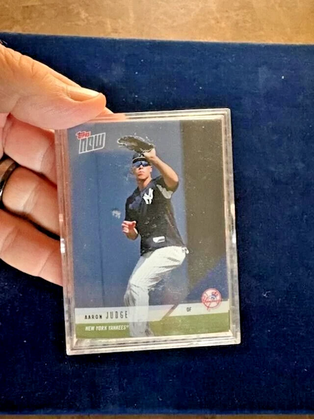 2018 New York Yankees Topps Now Road to Opening Day 16-Card Team Set - Image 1 of 4