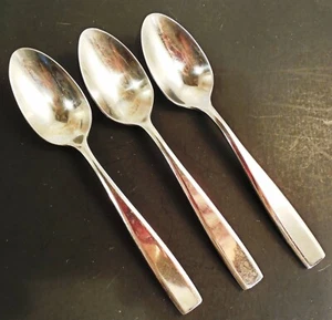 Oneida Calent stainless steel  lot of 3 teaspoons flat tip  - Picture 1 of 2