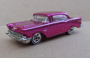 Hot Wheels Cool Classics - '57 Chevy custom Chevrolet Bel Air spectraflame pink - Picture 1 of 6