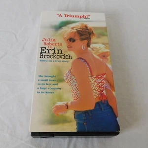 Erin Brockovich VHS 2000 Julia Roberts Albert Finney Aaron Eckhart Peter Coyote - Picture 1 of 3