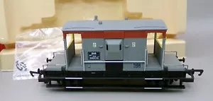 Hornby R6350 BR 20 Ton Brake Van B8955196 grey boxed OO(m) - Foto 1 di 4