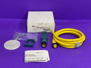 Cutler-Hammer 1357R-6503-K2 Diffuse Sensor 20-264 VAC or 15-24 VD W/Cable Kit - Picture 1 of 15