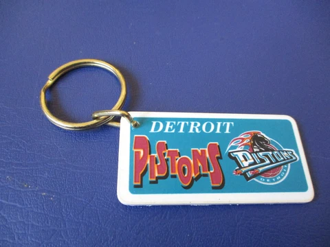 Detroit Pistons Tag Express Plastic Keychain Souvenir Collectibles * Cover