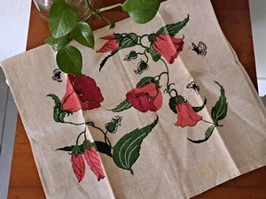 Vintage Parisian Print Linen Tea Towel Flower Butterfly Unused - Picture 1 of 3