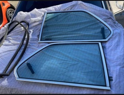 BMW E21 320I 1977-1983, cuartos traseros desplegables ventanas L&R juntas pestillos Foto 1 de 4